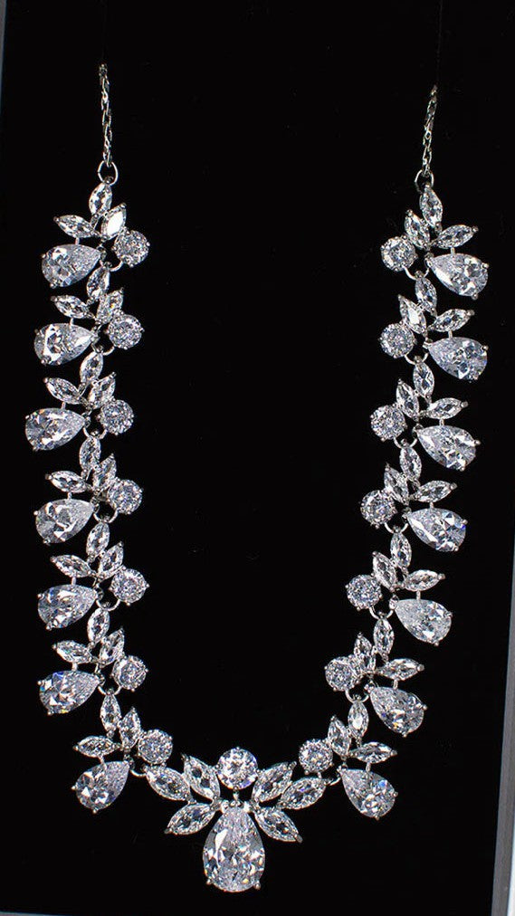 Annalise necklace
