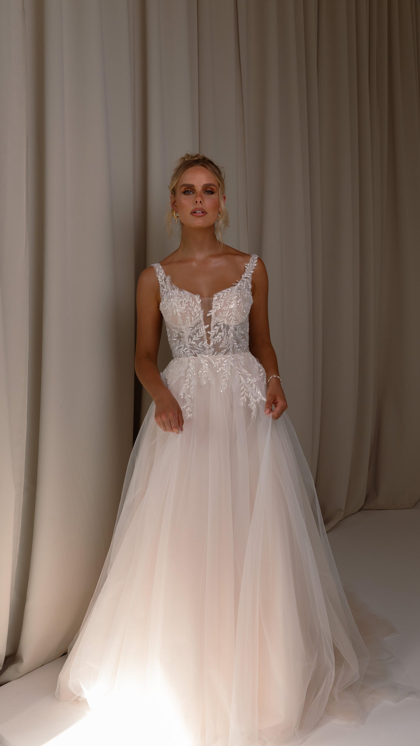 Hazel TC25143