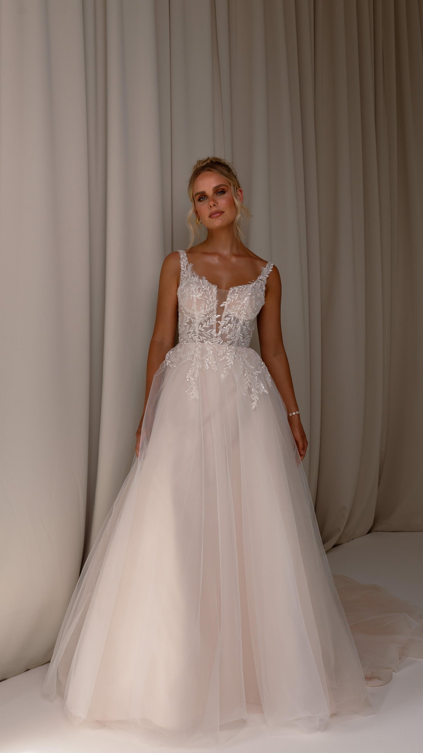 Hazel TC25143