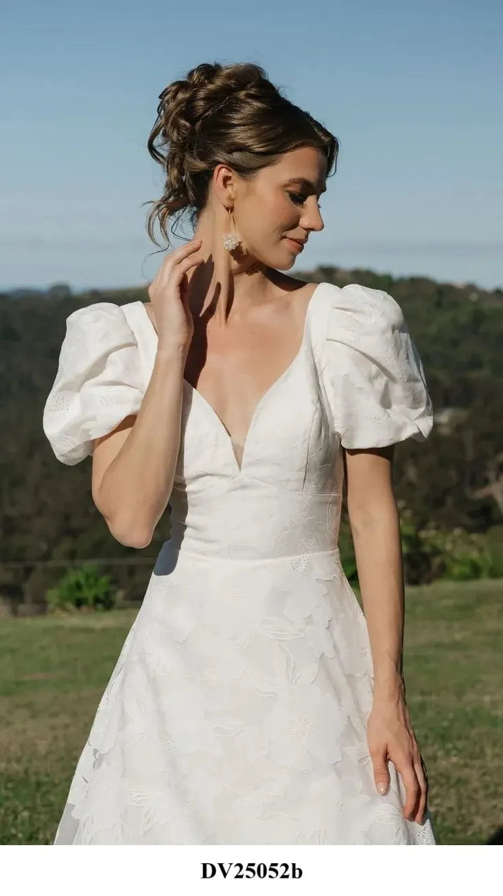 Int Couture DV25052b