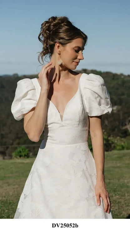 Int Couture DV25052b