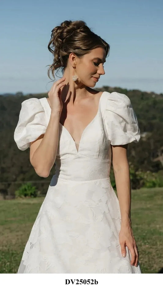 Int Couture DV25052b