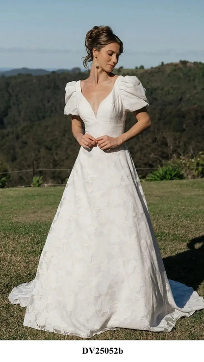 Int Couture DV25052b